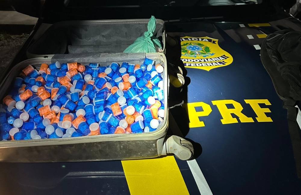 PRF apreende mais de 10 mil comprimidos de anfetamina na BR-153