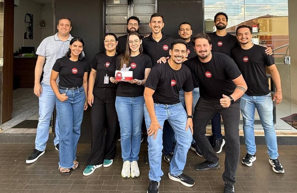 TB1 comemora 8 anos de trajetória com inovação e confiança no mercado de tecnologia em Jataí