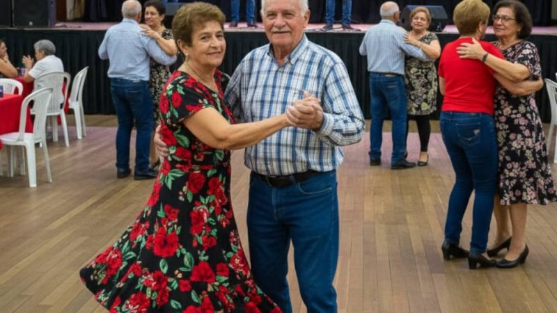 Baile da Melhor Idade com Concurso de Dança e Prêmios em Dinheiro agita Jataí neste domingo
