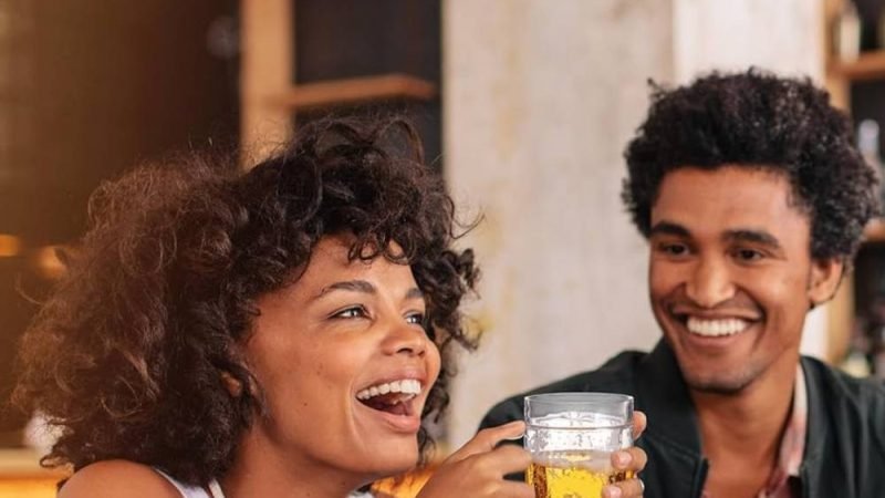 Cérebro surpreende: estudo revela que adolescência vai até os 30