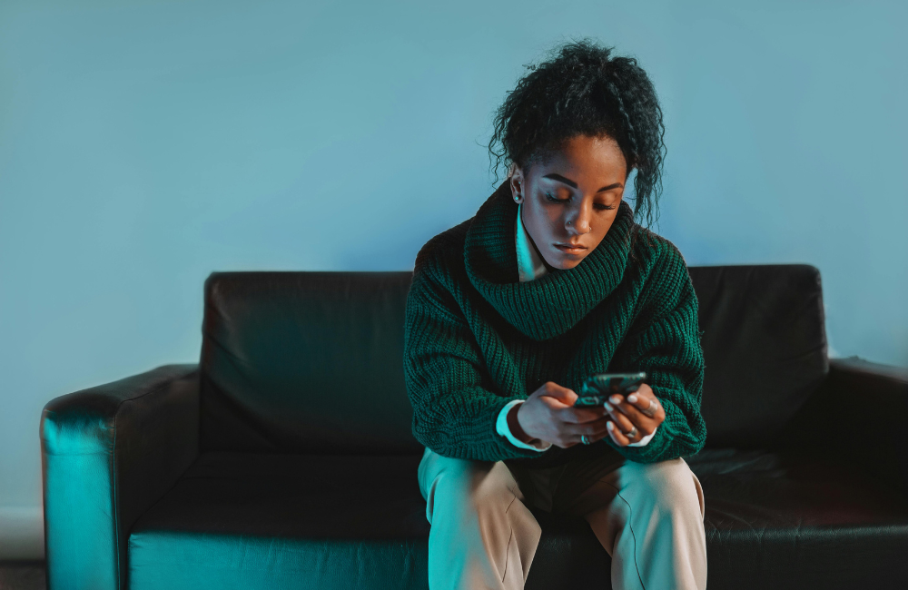 Uma semana off-line: pausa nas redes sociais diminui depressão, ansiedade e insônia, aponta estudo