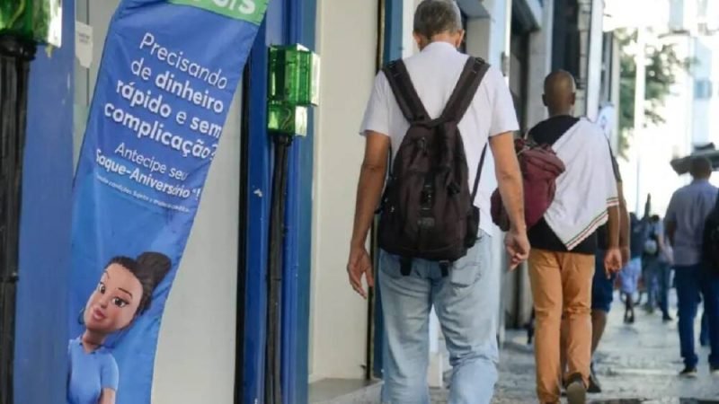 Goiás ultrapassa 2,6 milhões de inadimplentes e lidera novo alerta financeiro