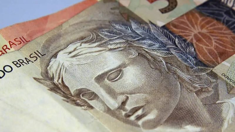 Renda até R$ 5 mil? Veja como você pode ficar isento do Imposto de Renda em 2026