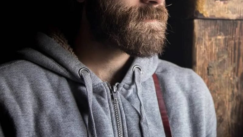 TRT-GO mantém decisão e afirma que demissão de mecânico com barba não foi discriminatória