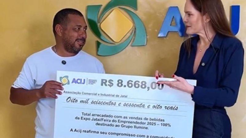 VÍDEO: ACIJ entrega valor arrecadado na Expo Jataí 2025 ao Grupo Ilumine JTI