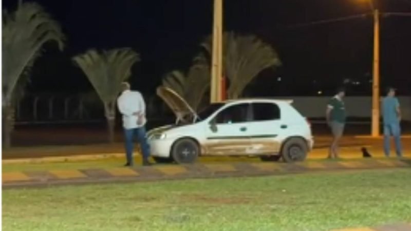 Acidente entre carro e moto deixa jovem ferida na Avenida 31 de Maio, em Jataí