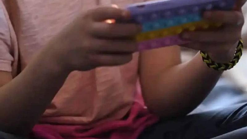 Aplicativo “invisível” vira arma de criminosos para aliciar crianças em Goiás