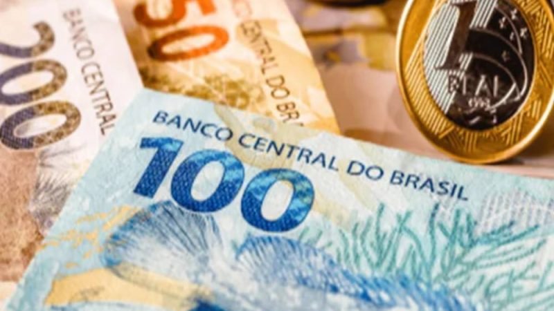Brasileiros têm R$ 9,9 bilhões esquecidos: Veja se você está na lista
