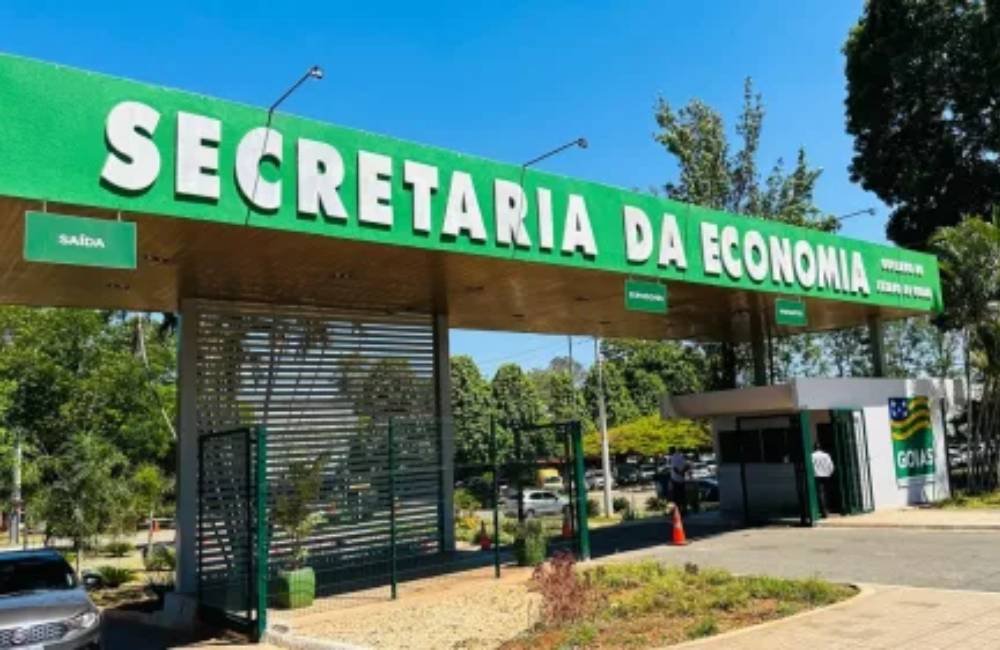 Com salário de até R$ 28 mil, Goiás lança concurso para auditor fiscal