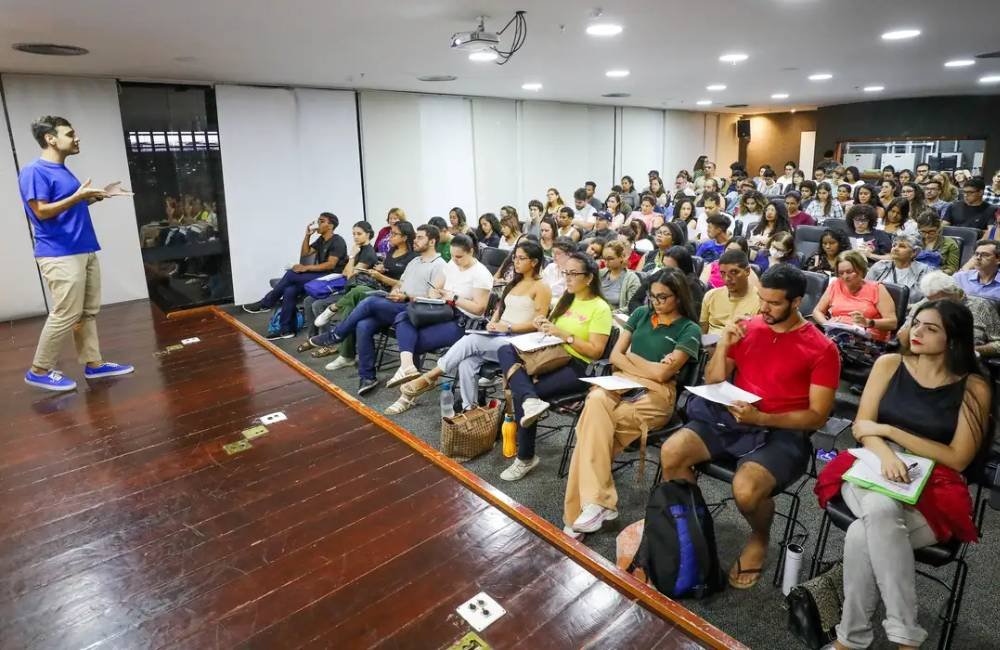 Concurso Câmara dos Deputados abre inscrições em janeiro