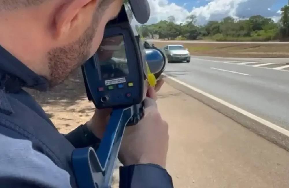 PRF flagra 2,3 mil motoristas em excesso de velocidade no Natal