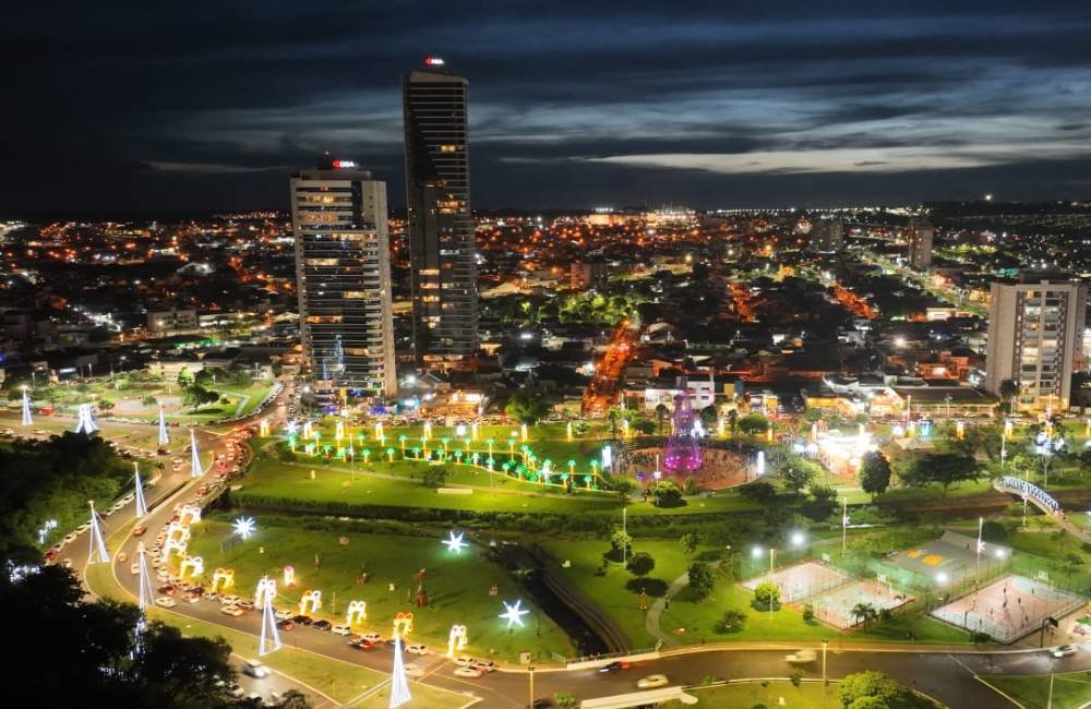 Rio Verde lança decoração especial e abre temporada do Natal Luz