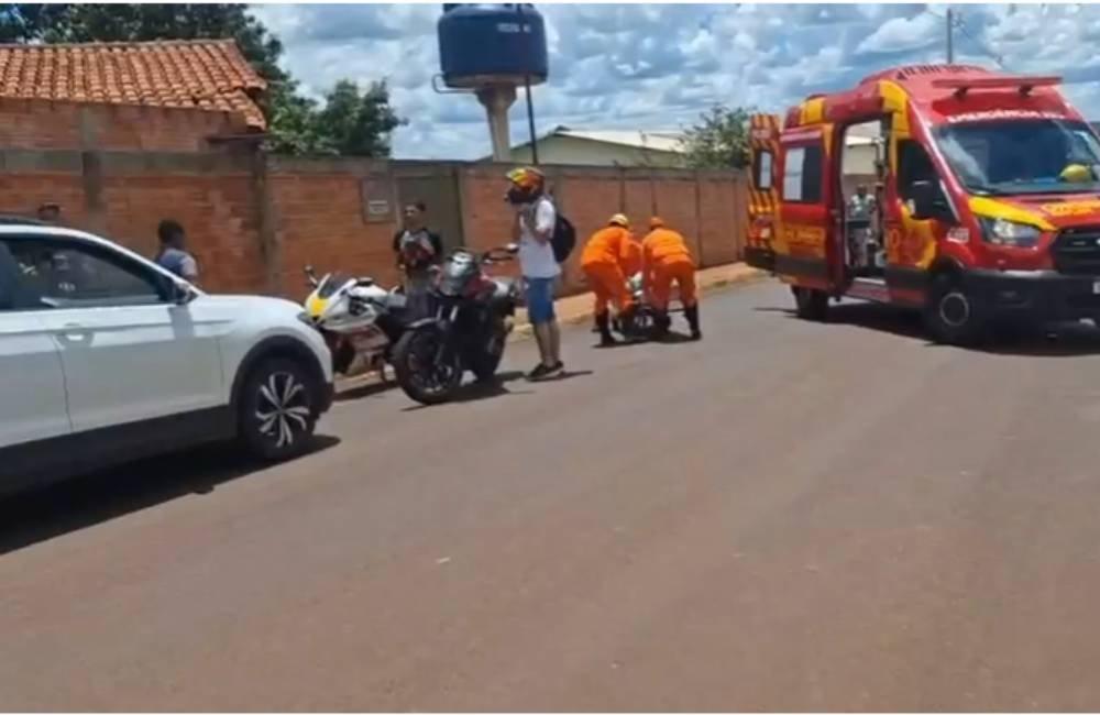VÍDEO| Acidente envolvendo motocicleta e Volkswagen T-Cross deixa duas mulheres feridas em Jataí