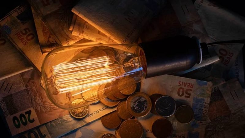 Bandeira verde na conta de luz é mantida em fevereiro, diz Aneel