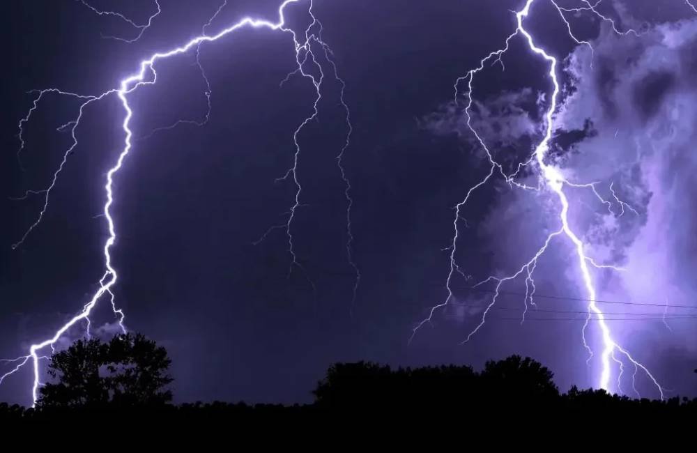 Brasil lidera ranking de raios e perde quase 3 mil bovinos