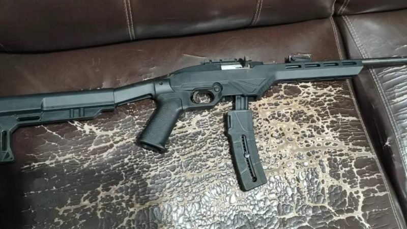 Enteada é presa após tentar matar padrasto em Goiás