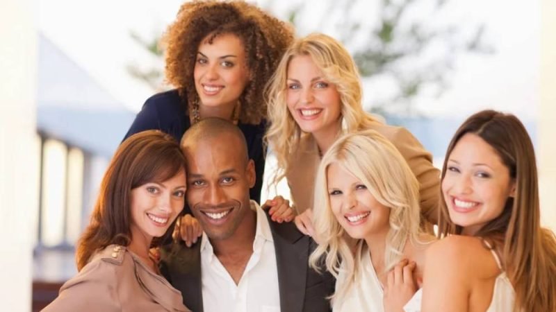 Faltam homens no Brasil? Estatísticas explicam