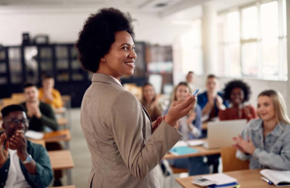 UFJ reabre inscrições para concurso de professor efetivo