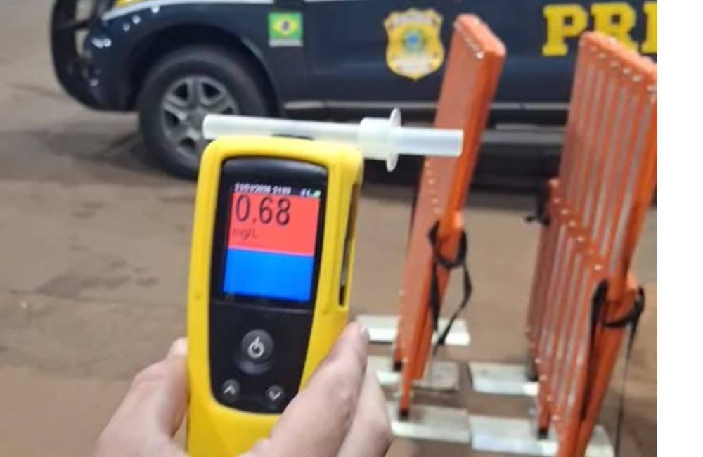 VÍDEO| Condutor embriagado e sem CNH é preso após causar acidente