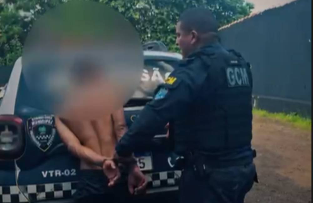 VÍDEO| Homem com tornozeleira é preso em Jataí após agredir os pais
