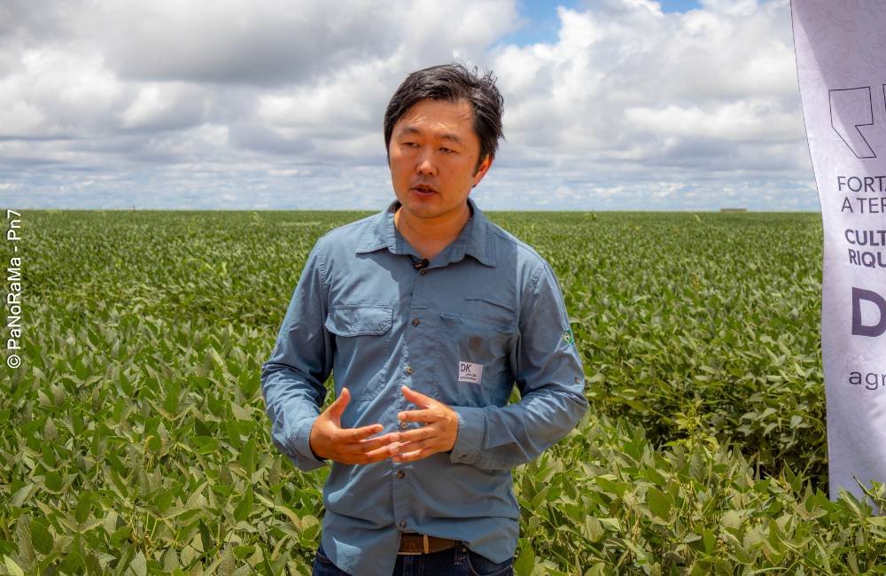 Henry Sako durante entrevista no Dia de Campo da DK em Jataí