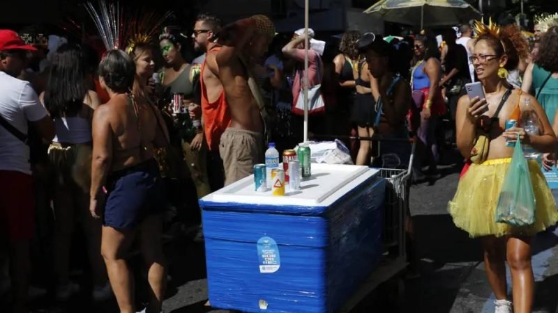 Carnaval 2026: golpes com cartão e PIX deixam vítimas no prejuízo e acendem alerta para foliões