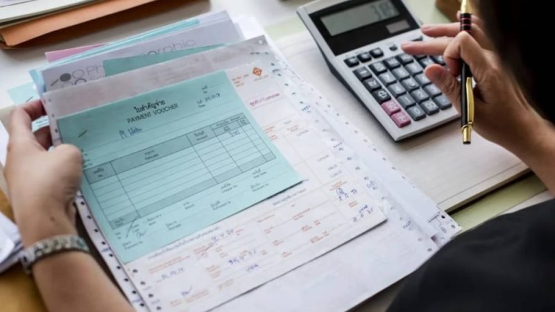 Empresas têm até 28 de fevereiro para enviar informe de rendimentos aos funcionários