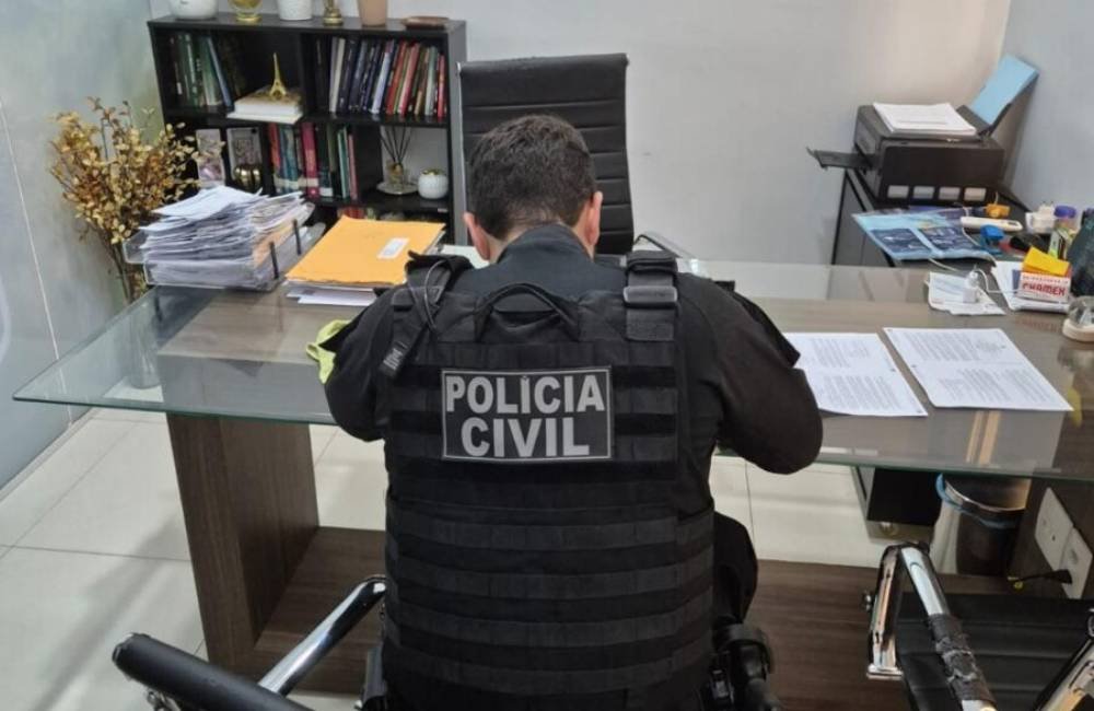 Mulher é investigada após distribuir panfletos para difamar ex-marido e atual companheira