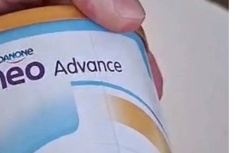 Polícia fecha laboratório que remarcava validade de remédios e leite em pó para bebês em Goiás