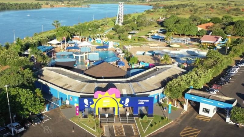 Sesc abre edital para aluguel de lanchonete no Thermas Jataí