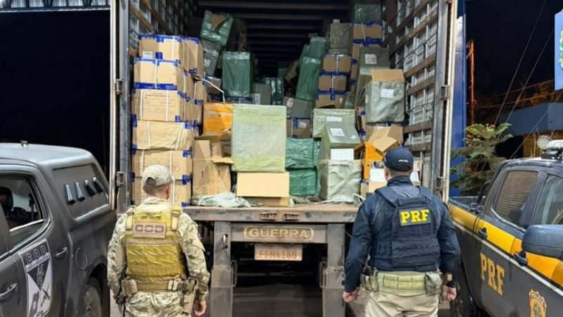 VÍDEO| PRF e COD fazem maior apreensão de contrabando do Brasil em Jataí