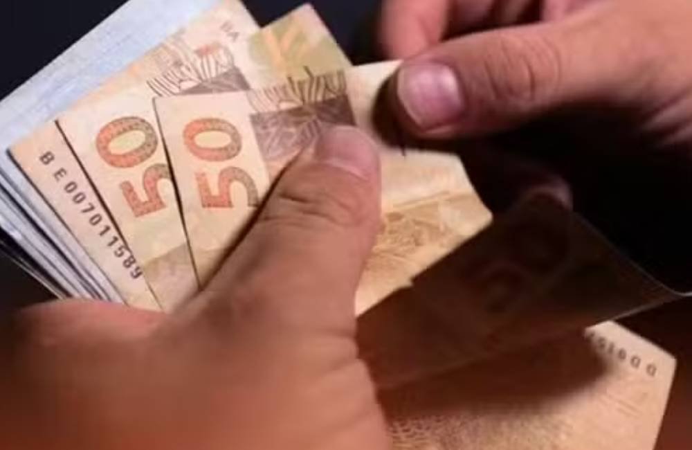 Abono PIS/Pasep 2026 libera pagamento para nascidos em fevereiro nesta segunda-feira