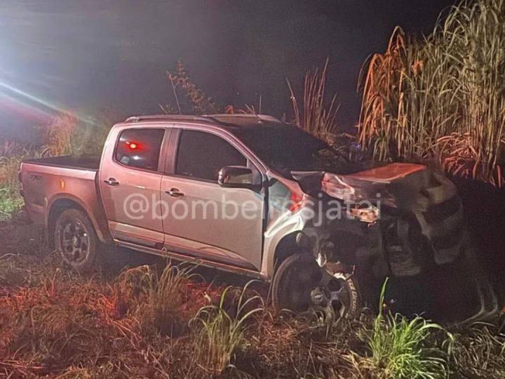 Acidente entre dois veículos deixa idoso ferido na GO-180, em Jataí