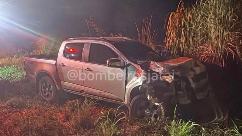 Acidente entre dois veículos deixa idoso ferido na GO-180, em Jataí