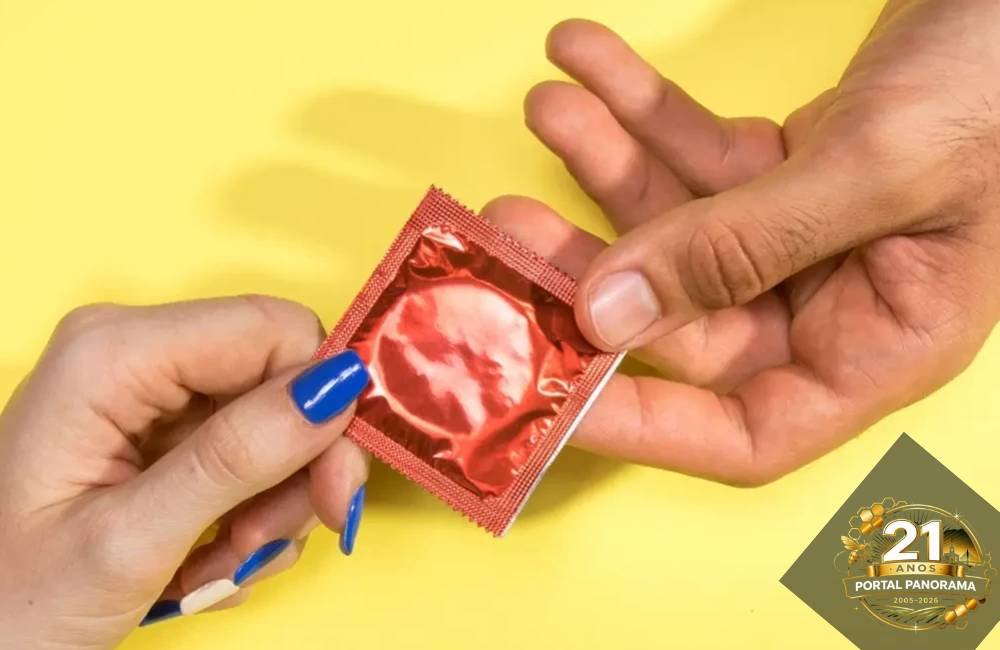 Alerta no Brasil: jovens iniciam vida sexual mais cedo e uso de camisinha cai