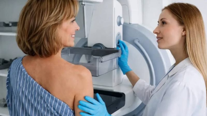 Câncer de mama: hábitos do dia a dia podem aumentar risco de desenvolver a doença