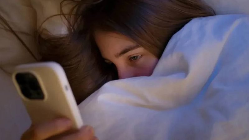 Estudo revela: 7 em cada 10 adolescentes dormem menos do que o necessário