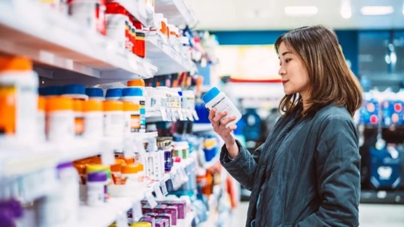 Lula sanciona lei que autoriza venda de medicamentos em supermercados no Brasil