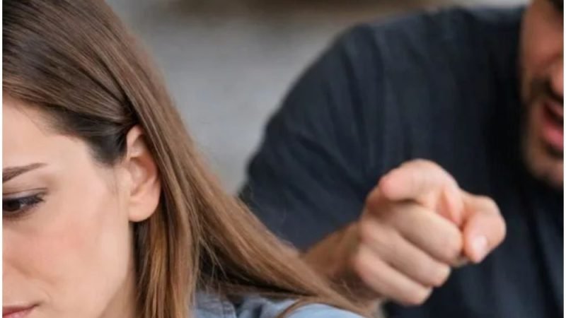 Psicologia alerta para 6 comportamentos comuns de pessoas manipuladoras nas relações