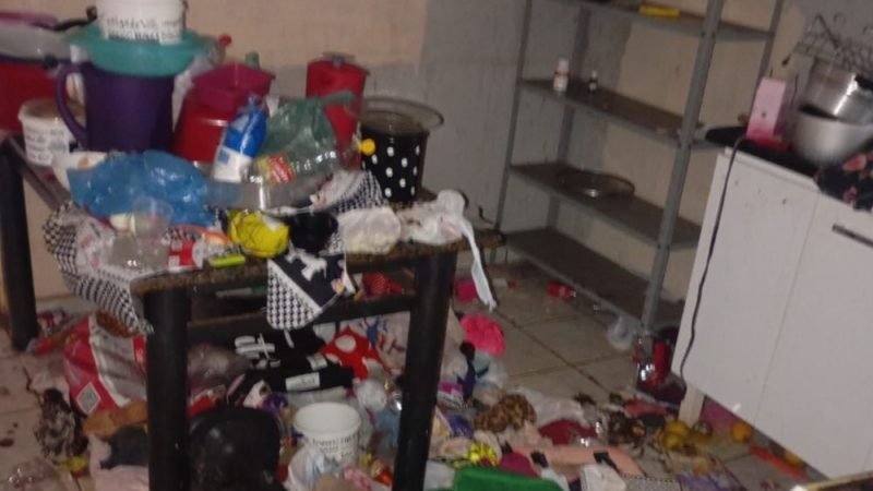 VÍDEO| Operação conjunta resgata crianças em situação de extrema insalubridade