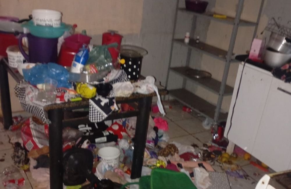 VÍDEO| Operação conjunta resgata crianças em situação de extrema insalubridade