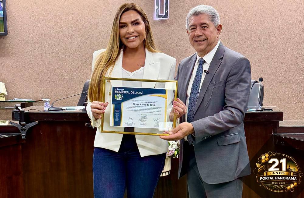 Câmara de Jataí entrega título de cidadã jataiense à deputada federal Silvye Alves