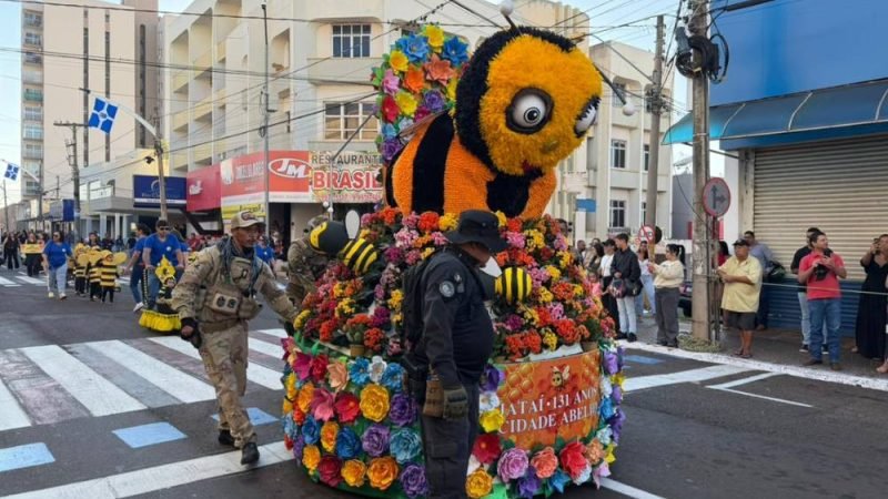 AO VIVO | Desfile Cívico e Militar celebra os 131 anos de Jataí