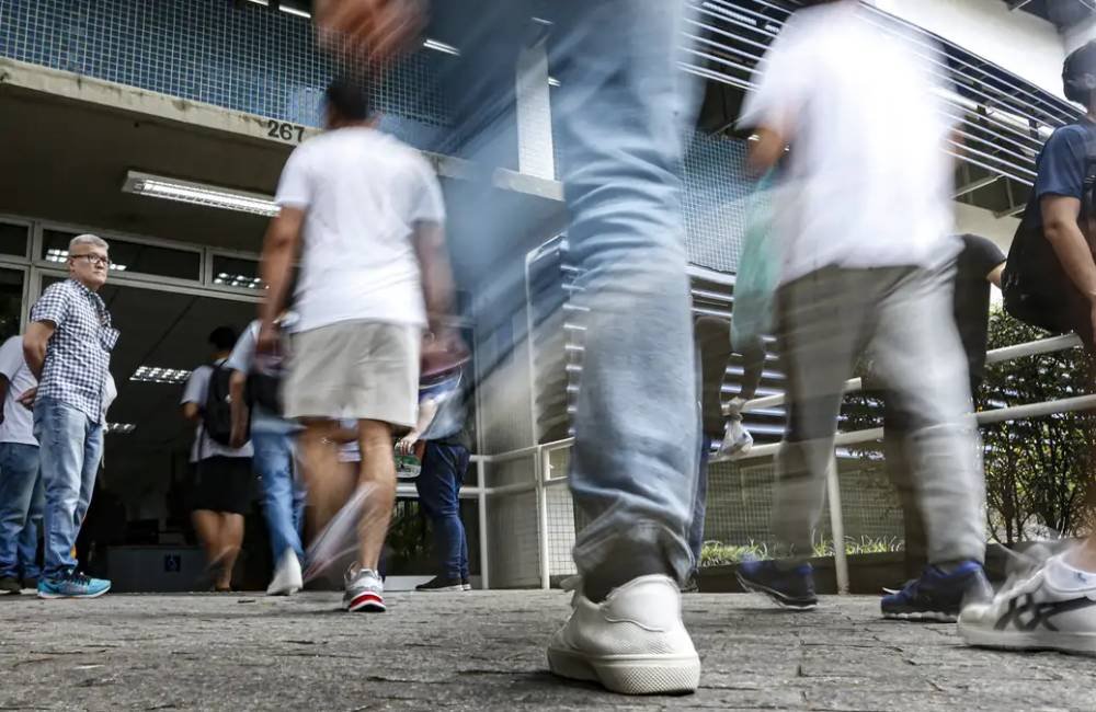 Governo garante pré-inscrição automática no Enem para alunos da rede pública