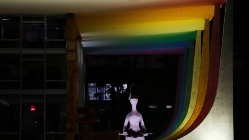 Justiça reconhece união homoafetiva discreta e reforça adaptação do direito à realidade social
