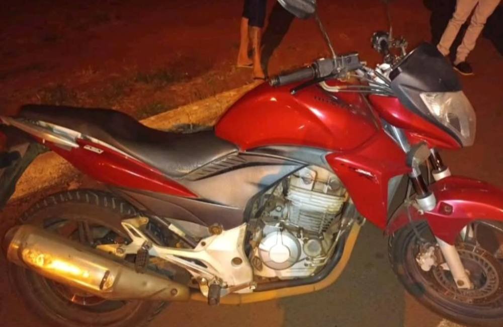 Motociclista sofre acidente grave após perder controle em quebra-molas em Jataí