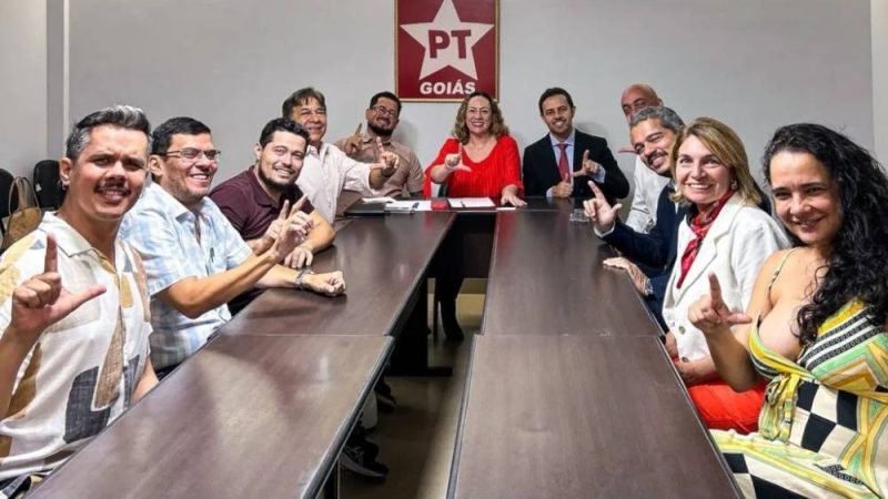 Sete partidos formam frente de apoio a Lula e articulam chapa unificada em Goiás