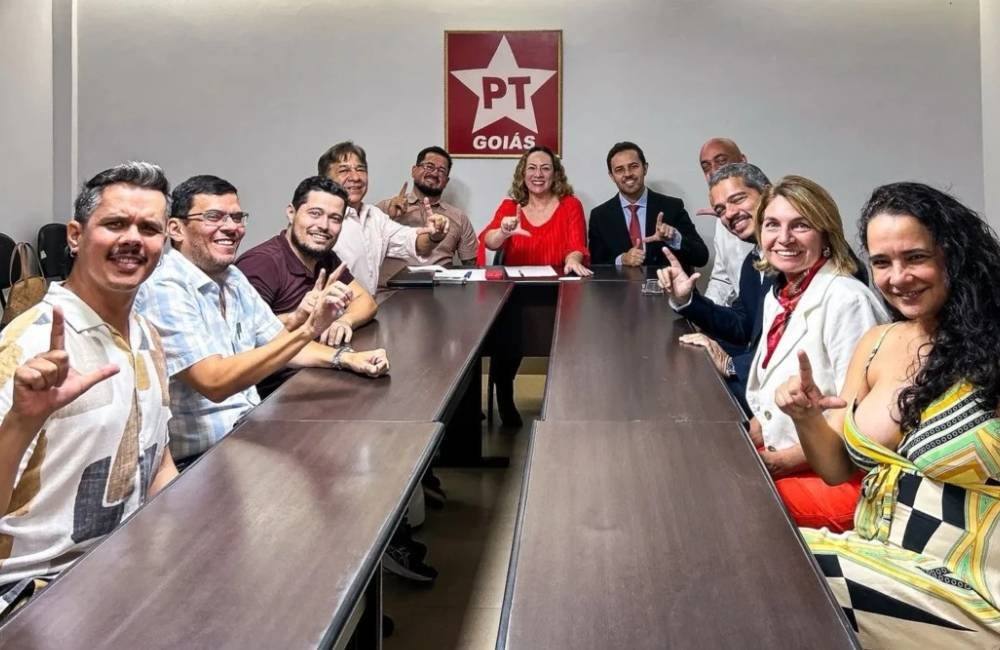 Sete partidos formam frente de apoio a Lula e articulam chapa unificada em Goiás