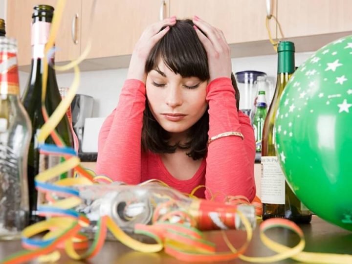 Ciência explica a vontade de alimentos gordurosos durante a ressaca