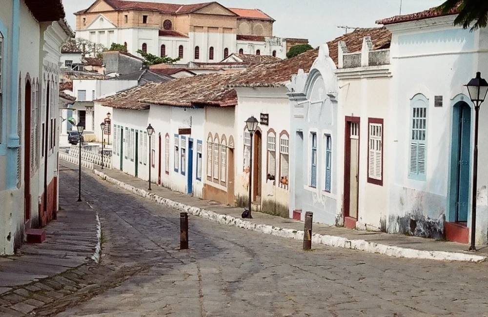 Casa Território promove imersão cultural gratuita com arte, formação e debates na Cidade de Goiás